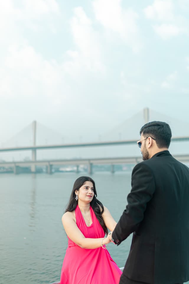 Outdoor & Pre-Wedding Sessions