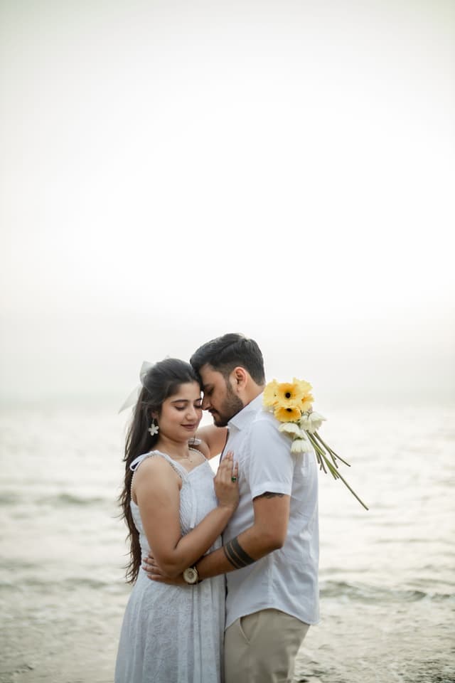 Outdoor & Pre-Wedding Sessions